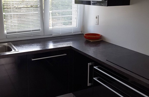 L'Aber Vrac'h Apartment | Apartment bright and quiet , whith a sea view .