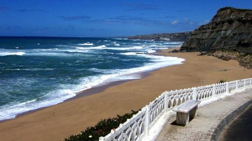 Lourinha Apartment | Apartment by the Beach Praia da Areia Branca