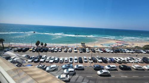 Bat Yam Apartment | Apartment by the sea 63