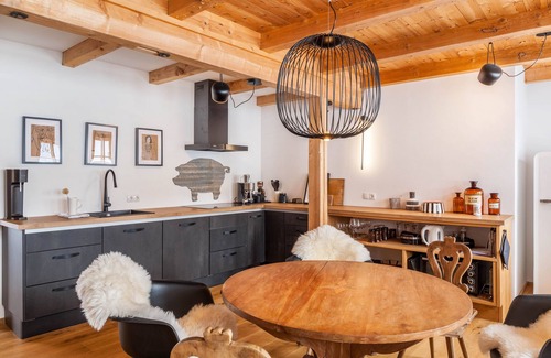 Sankt Anton am Arlberg Apartment | Apartment 'Chalet Flocke Murmeltier' with Mountain View, Shared Terrace and Wi-Fi