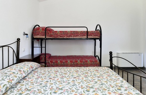 Elini House | Apartment "Casa Corongiu 4" with Mountain View & Shared Garden
