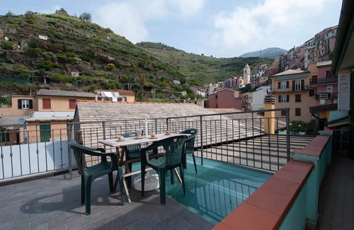 Manarola Apartment | Apartment Casa degli Orti 2 by Arbaspàa, with terrace in Manarola