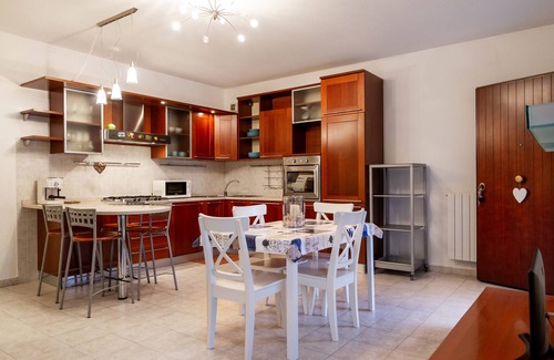 Puntone Apartment | Apartment "Casa Erika" with Terrace, Balcony & Wi-Fi