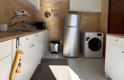 Alporchinhos Apartment | Apartment 'Casa Oliveira - Algarve' with Sea View, Wi-Fi and Air Conditioning