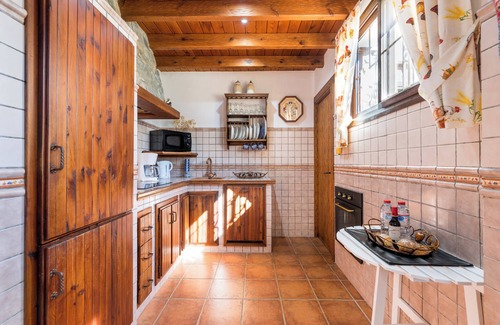 Nerja Apartment | Apartment Casa Patricia Nerja with Mountain View, Pool