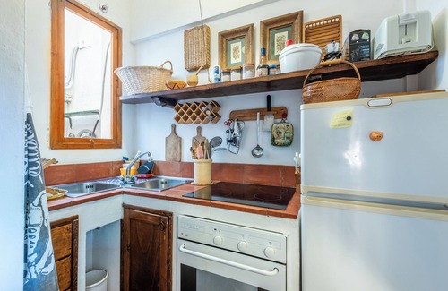 Murlo Apartment | Apartment 'Casa Verde A Murlo' with Shared Pool, Wi-Fi, and Air Conditioning