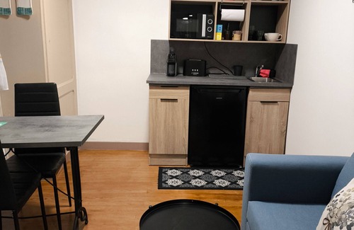 Bellegarde-sur-Valserine Apartment | Apartment 'Cecile' with Mountain Views, Private Garden and Wi-Fi