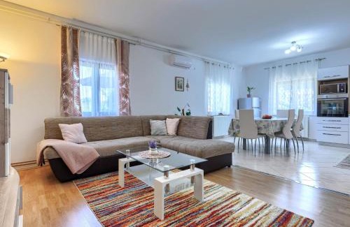 Sosici Apartment | Apartment Cekić-2 by Interhome