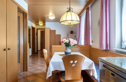 Canazei Apartment | Apartment "Cesa Soramurat 9" with Mountainview, Wi-Fi & Shared Garden
