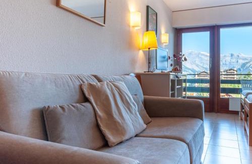 Saint-Pierre-de-Clages Apartment | Apartment Christiania 2 O1 by Interhome