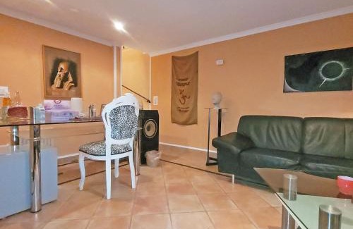 Metzkausen Apartment | Apartment close to nature,airport, fair