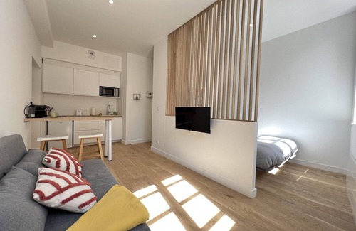 Marengo - Jolimont House | Apartment, close to SNCF train station