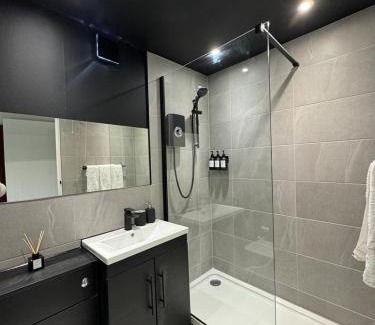 Borehamwood Apartment | Apartment Close to the Studios