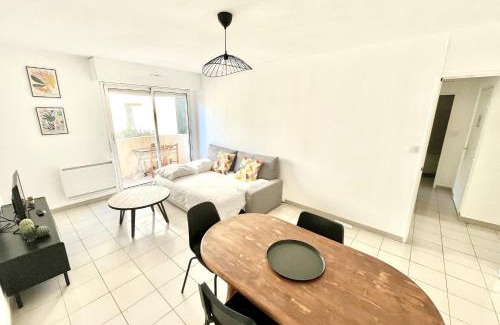 Celleneuve Apartment | Apartment - Close to Tramway