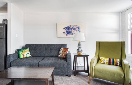 Chatham-Arch Apartment | Apartment close to Lucas Oil Stadiom