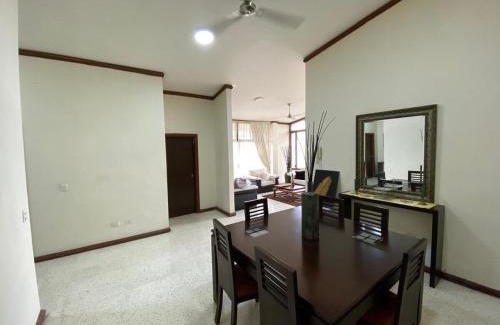 Urdesa Apartment | Apartment Comfortable in Urdesa