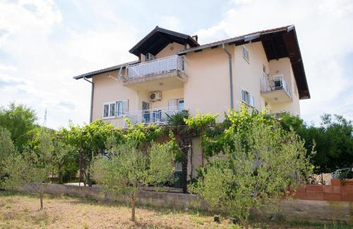 Raslina Apartment | Apartment Dalmatien