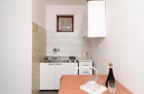 Zuljana Apartment | Apartment Dalmatin uljana - Two-Bedroom Apartment 2