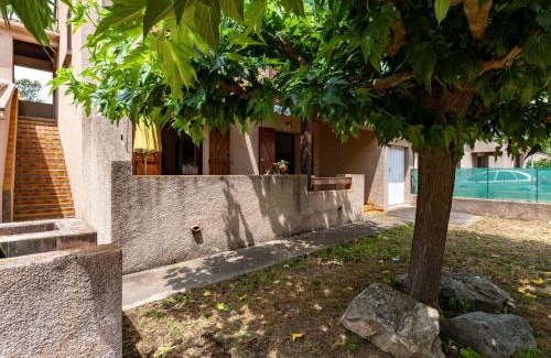 Santa-Maria-Poggio Apartment | Apartment Dami II-1 by Interhome