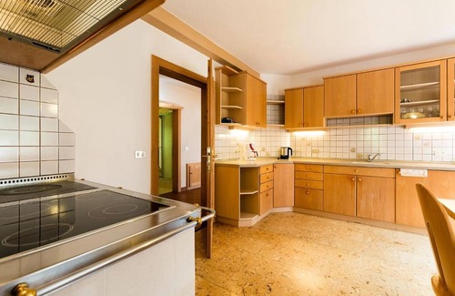Racines Apartment | Apartment 'Daniel Dachgeschoss' with Mountain View, Balcony and Wi-Fi