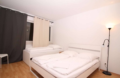 Offenbach am Main Apartment | Apartment for 4 Guests in the City Center