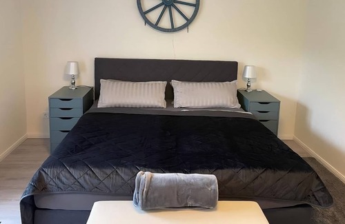 Neustadt in Holstein Apartment | Apartment 'Pier 67' with Private Terrace and Wi-Fi