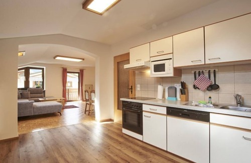 Konigssee Apartment | Apartment Hoher Göll, 1-4 persons, 125 sqm, 2 bedrooms, balcony, near Königssee