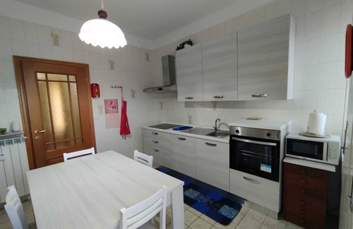 Valenza Apartment | Apartment 'Delle Gemme' with Private Terrace and Balcony