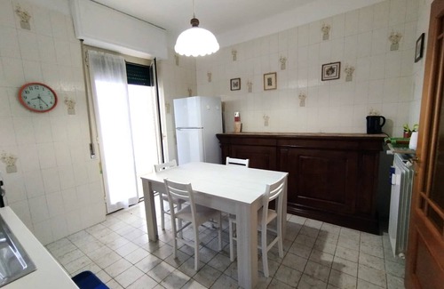 Valenza Apartment | Apartment 'Delle Gemme' with Private Terrace and Balcony