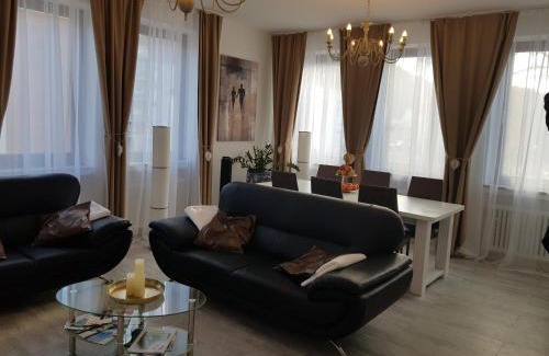 Schleiden Apartment | Apartment Deluxe, inklusive WLAN, Parkplatz und Netflix