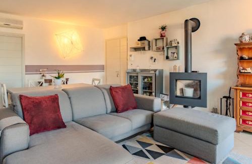 Lierna Apartment | Apartment di Lalla by Interhome