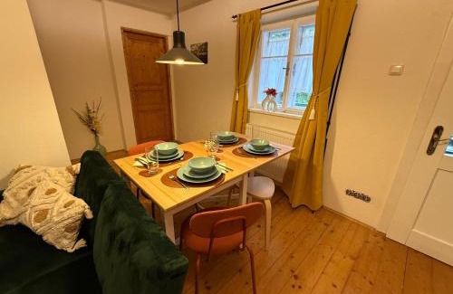 Gruenau im Almtal Apartment | Apartment - direkt am Fluss, balkon, rustikal, idylisch