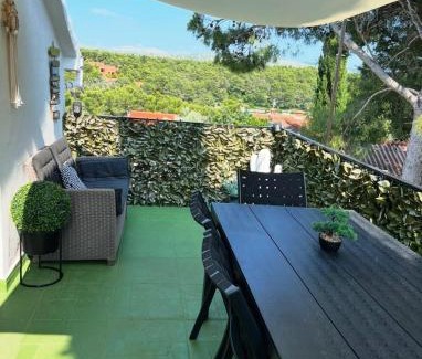 Cove Osibova (Milna) Apartment | Apartment Dolce Vita - 40 m to the sea & Beach-sleeps 3