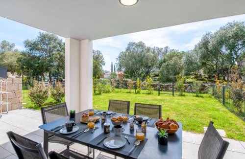 Porto-Vecchio Apartment | Apartment Domaine d'Arca-2 by Interhome