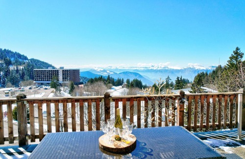 Chamrousse Apartment | Apartment 'Dream Holidays' with Mountain View, Indoor Pool, at the Foot of the Slopes