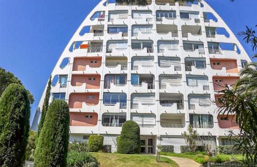 Le Couchant Apartment | Apartment du Parc II-2 by Interhome