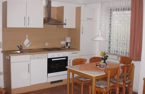 Weilheim Apartment | Apartment 'East, 48 sqm' with Shared Terrace, Shared Garden and Wi-Fi