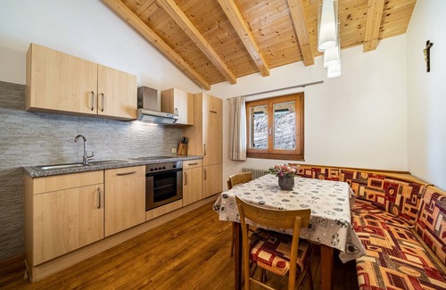 Verano Apartment | Apartment "Eggerhof Familienparadies" with Mountain View, Lake Access & Wi-Fi
