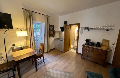 Blankenheim Apartment | Apartment Eifelsteig im Posthalterhof, anno 1683, mit Sauna