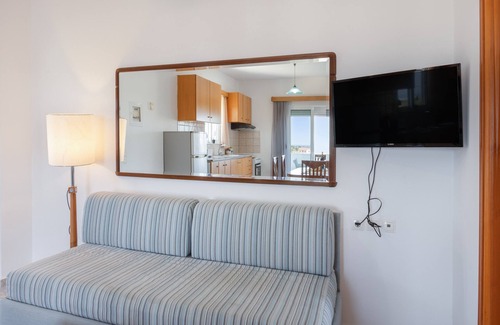 Antimachia Apartment | Apartment 'Elli's 1' with Sea View, Wi-Fi and Air Conditioning