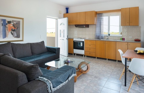 Antimachia Apartment | Apartment 'Elli's 2' with Shared Pool, Wi-Fi and Air Conditioning