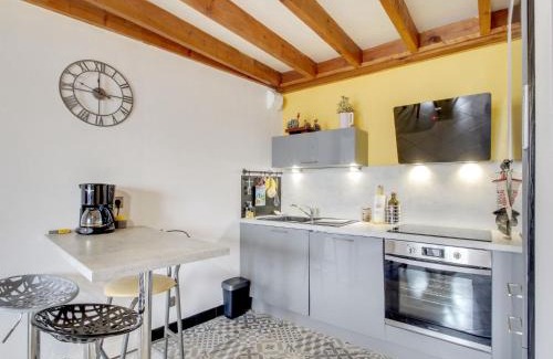 Rocabey - Alsace - Gare Apartment | Apartment Emeuraude by Interhome