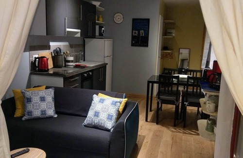 Eaux-Bonnes Apartment | Apartment-Ensuite with Bath-Topaze
