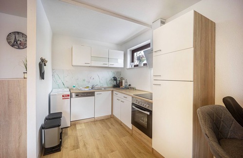 Unterallgau Apartment | Apartment "Erkheim" with Balcony & Wi-Fi