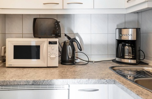 Laboe Apartment | Apartment 'Erlebnisurlaub Laboe 2' with Balcony and Wi-Fi
