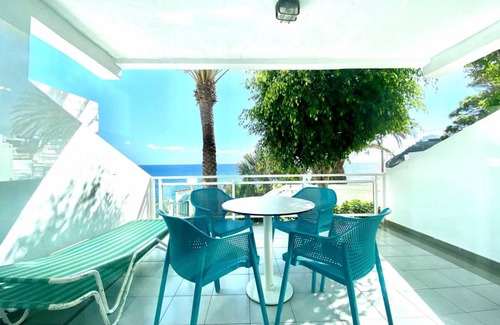 Playa del Aguila Apartment | Apartment with Wifi, direct access in Playa del Aguila