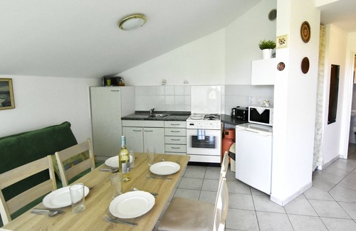 Zambratija Apartment | Apartment Eva in Zambratija-Savudrija, air-conditioned, close to the beach