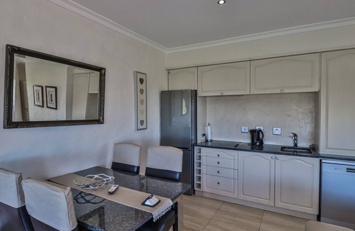 Somerset West Apartment | Apartment False Bay at Villa Du Sud