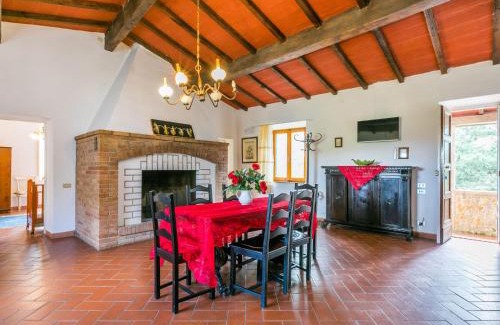 Monteriggioni Apartment | Apartment Fattoria Petraglia - Padronale by Interhome