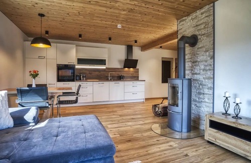 Langen bei Bregenz Apartment | Apartment 'Fewo Birkenhof' with Mountain View, Shared Garden and Wi-Fi